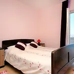 شقة Matej