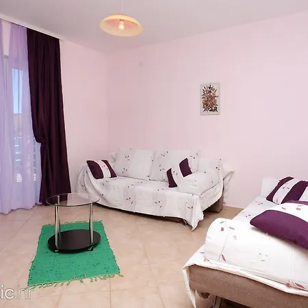 Apartment Matej Ražanj