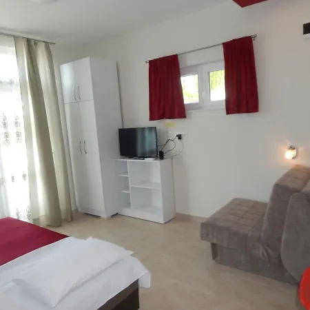 Apartment Matej Ražanj
