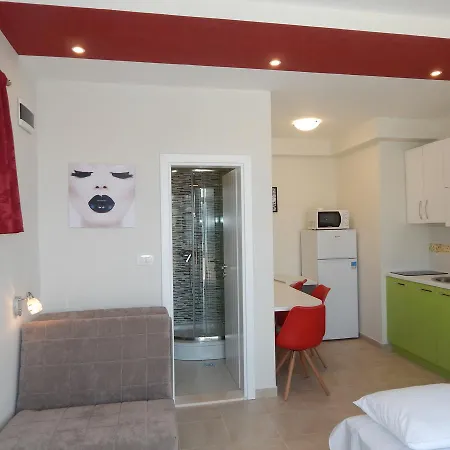 Matej Apartman Ražanj